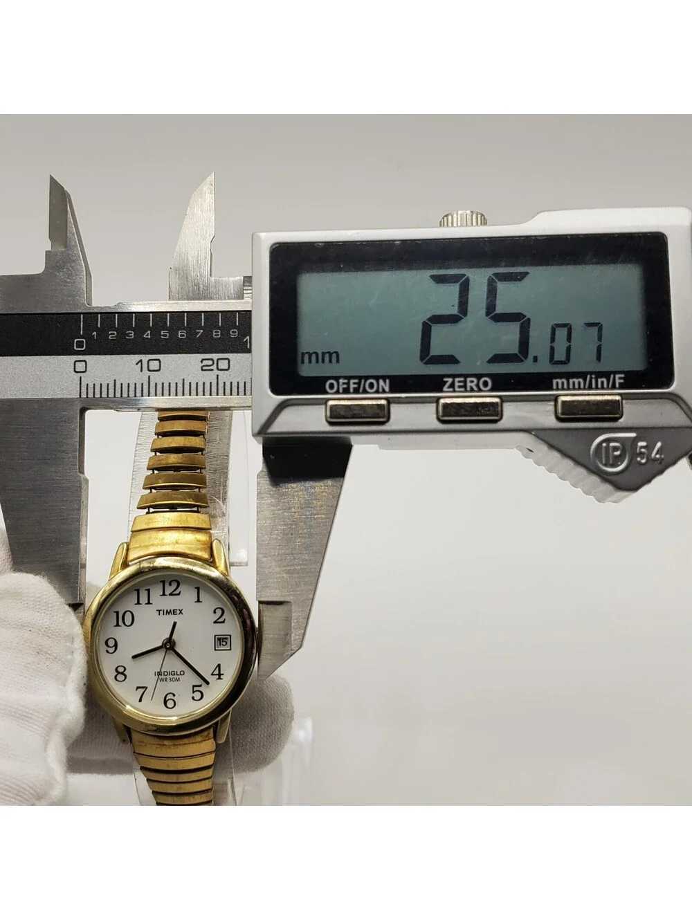 Timex Indiglo Womens Watch 25mm Gold Tone Stretch Band Date Dial New Battery